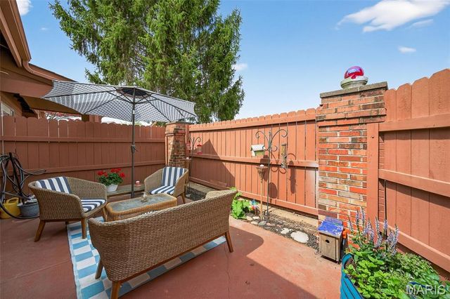 2052 Bayonne Drive 26G, St Charles, MO 63303