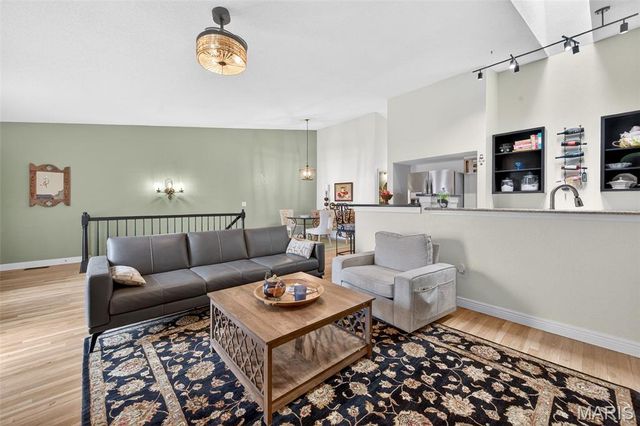 2052 Bayonne Drive 26G, St Charles, MO 63303