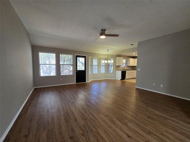 612 Sunny Brook DR, Leander, TX 78641