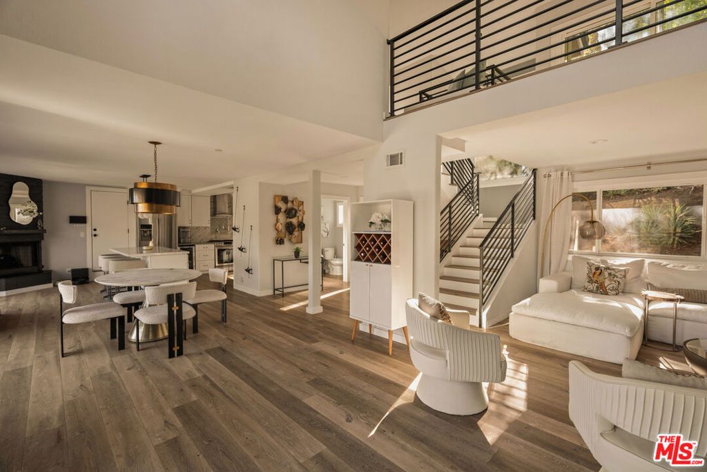 1664 Gladys Drive, Glendale, CA 91206 — exterior