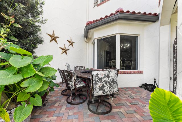 1527 Estuary Trail, Delray Beach, FL 33483