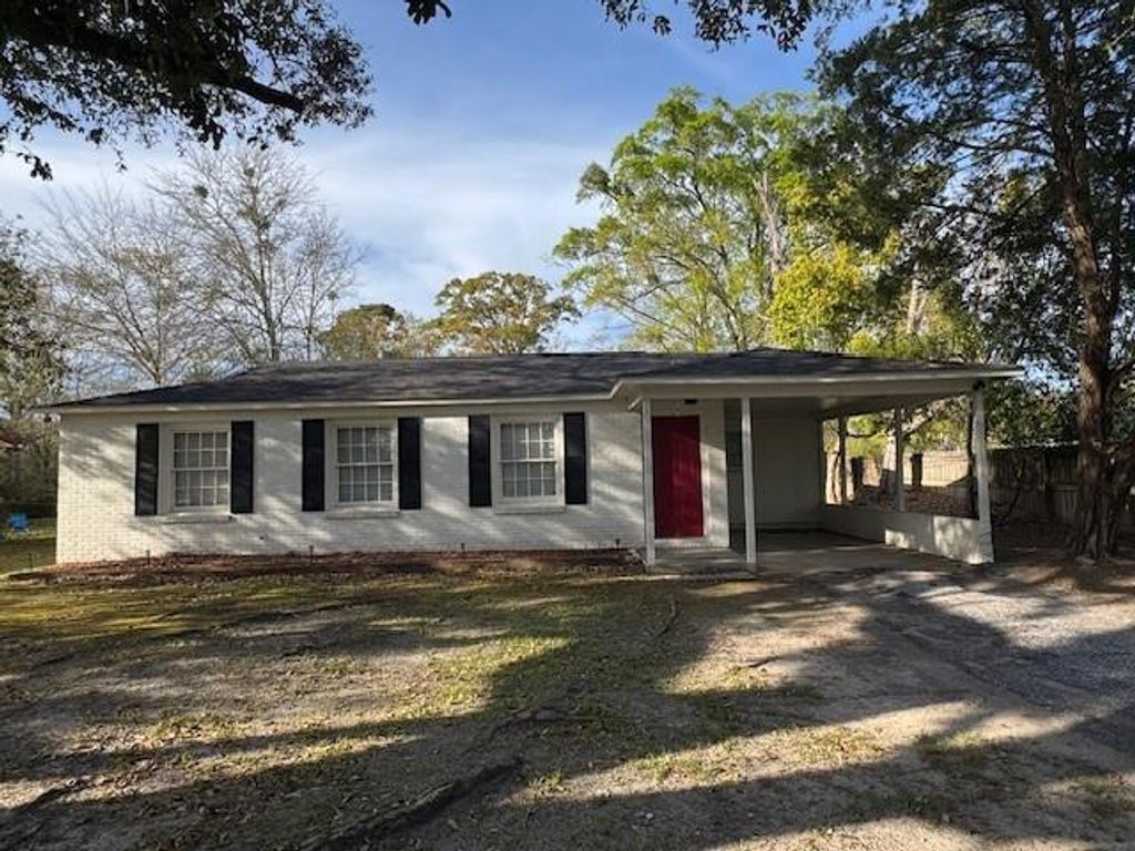 2504 Farnell Drive, Mobile, AL 36605