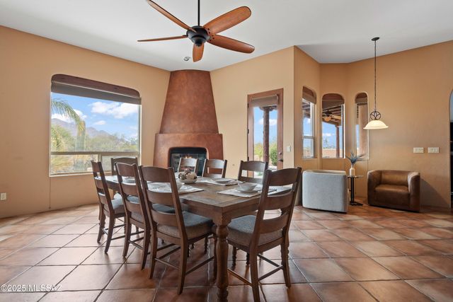 10374 N Wild Creek Drive, Oro Valley, AZ 85742