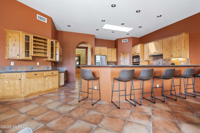 10374 N Wild Creek Drive, Oro Valley, AZ 85742
