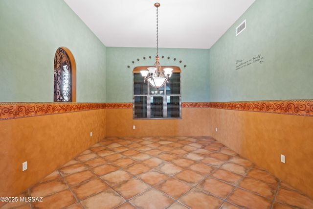 10374 N Wild Creek Drive, Oro Valley, AZ 85742