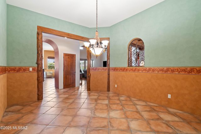 10374 N Wild Creek Drive, Oro Valley, AZ 85742