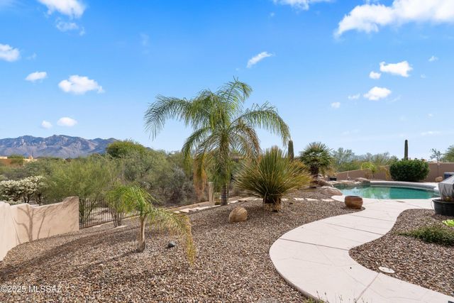 10374 N Wild Creek Drive, Oro Valley, AZ 85742