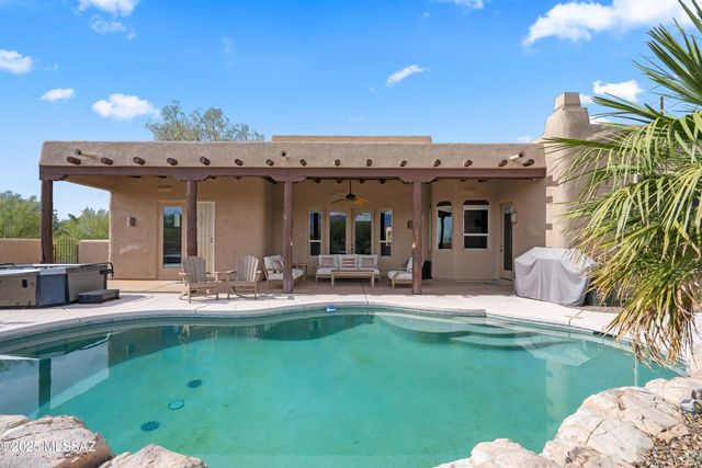 10374 N Wild Creek Drive, Oro Valley, AZ 85742