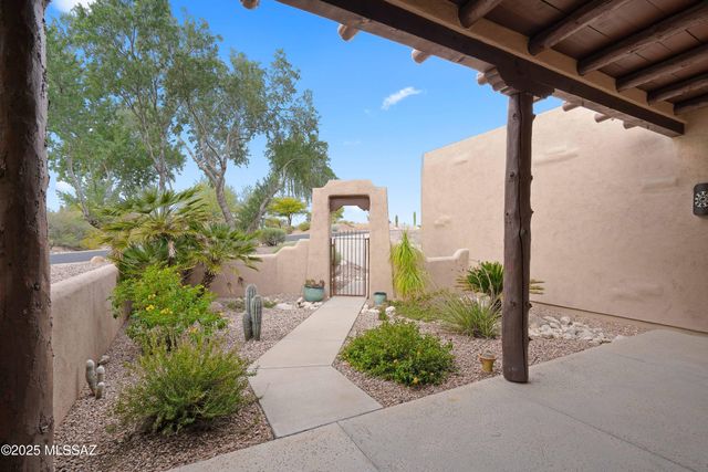 10374 N Wild Creek Drive, Oro Valley, AZ 85742