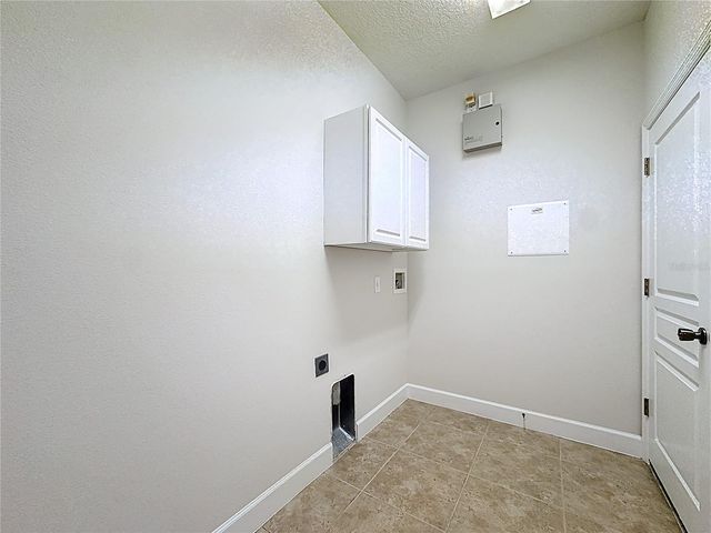 23846 SARDINIA DRIVE, Sorrento, FL 32776