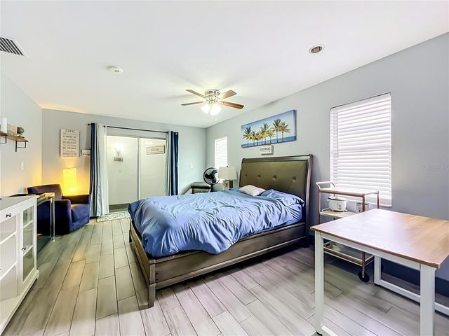 2425 LAUDERDALE COURT, Orlando, FL 32805