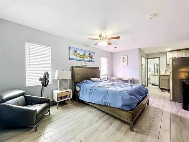 2425 LAUDERDALE COURT, Orlando, FL 32805