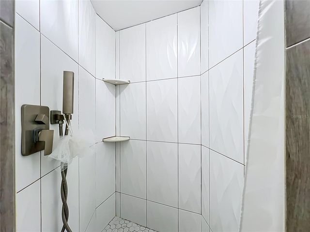 2425 LAUDERDALE COURT, Orlando, FL 32805