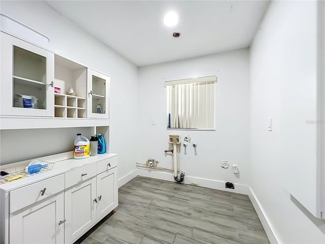 2425 LAUDERDALE COURT, Orlando, FL 32805