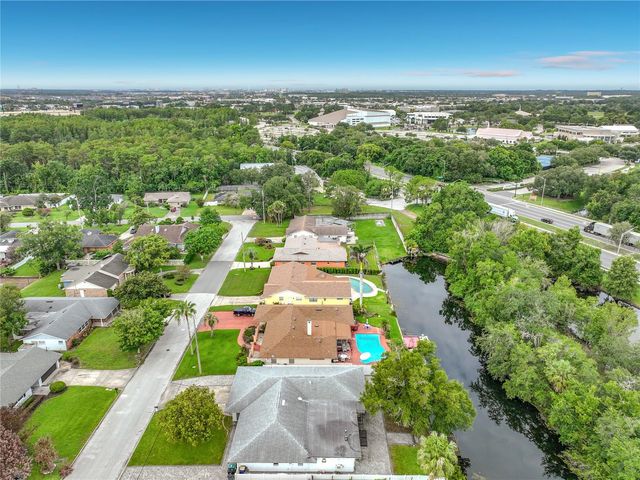 2425 LAUDERDALE COURT, Orlando, FL 32805