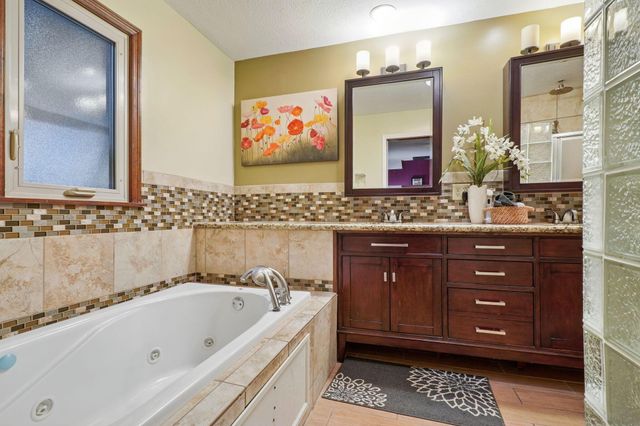 7815 Jefferson Drive NW, Canal Winchester, OH 43110