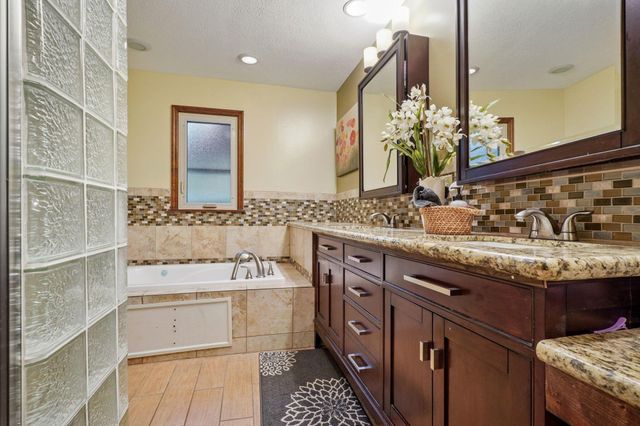 7815 Jefferson Drive NW, Canal Winchester, OH 43110