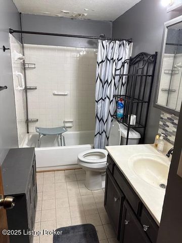 555 Brookley Dr, Louisville, KY 40229