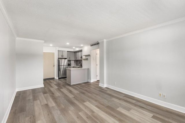 2285 Peachtree NE Road 608, Atlanta, GA 30309