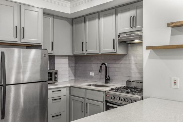 2285 Peachtree NE Road 608, Atlanta, GA 30309