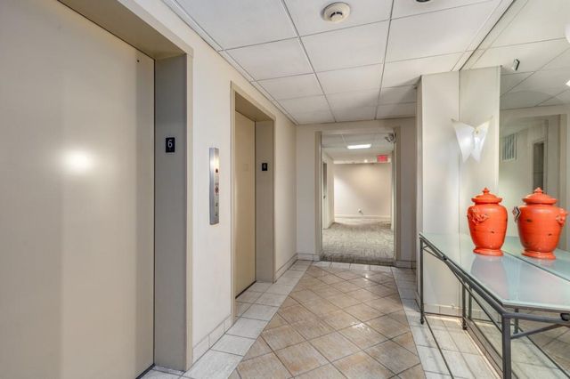 2285 Peachtree NE Road 608, Atlanta, GA 30309