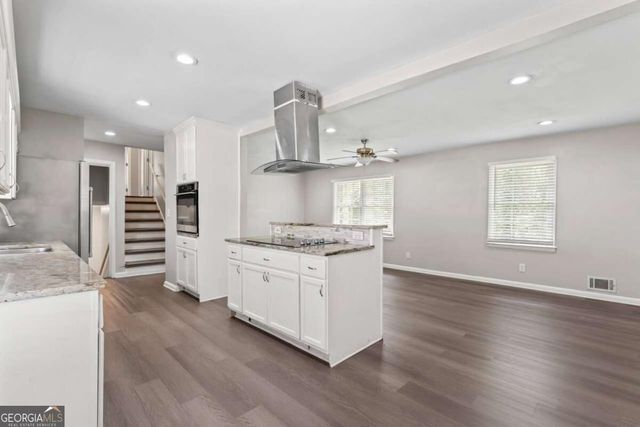 3917 Wedgefield Circle, Decatur, GA 30035
