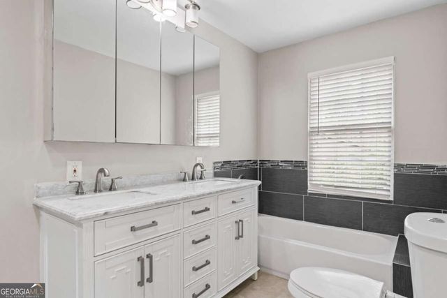 3917 Wedgefield Circle, Decatur, GA 30035