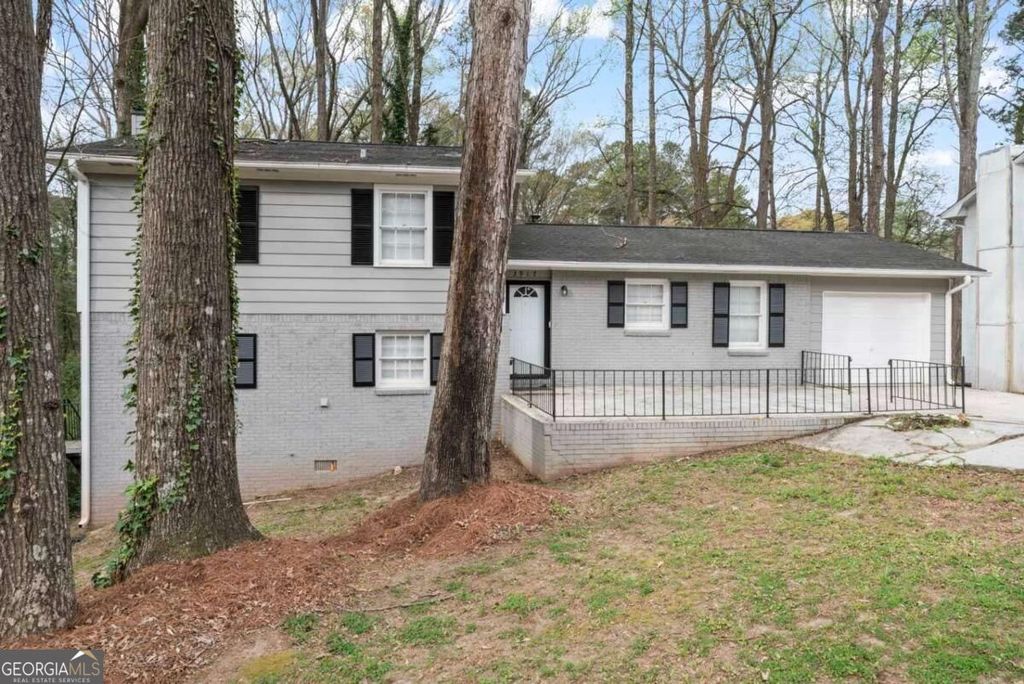 3917 Wedgefield Circle, Decatur, GA 30035