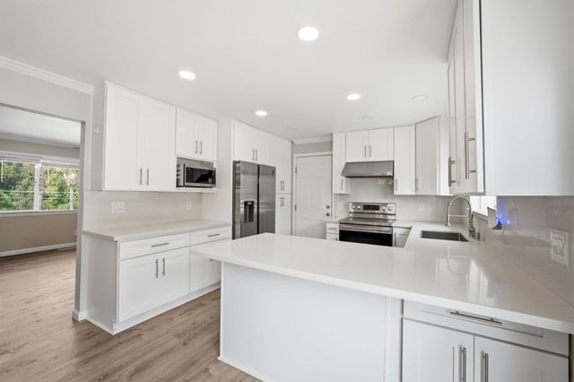 10867 Assisi Way, Salinas, CA 93907