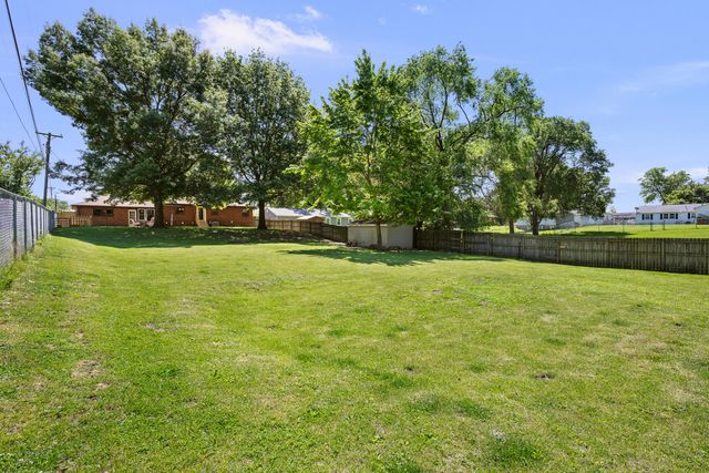 11400 16th Street, Milan, IL 61264