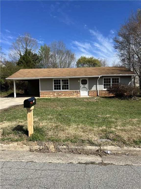 110 Hedgecock Road, High Point, NC 27265