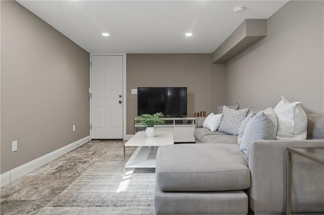 4509 W 51st Street, Roeland Park, KS 66205