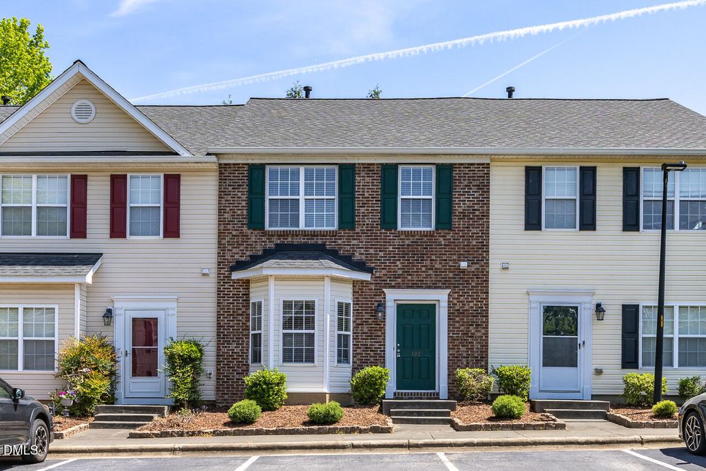 102 Galimore Way, Apex, NC 27502