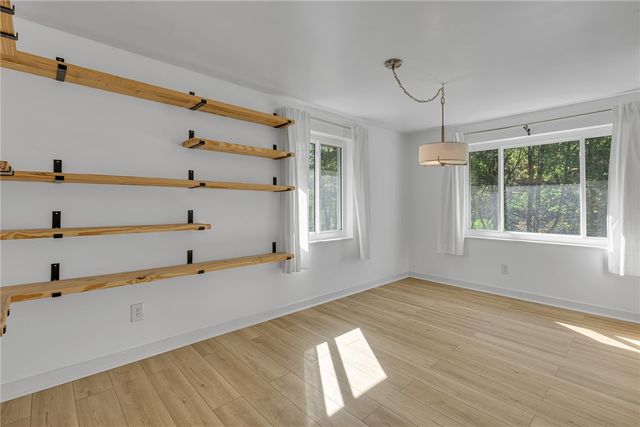 584 Chapel Rd, Center Twp, PA 15001