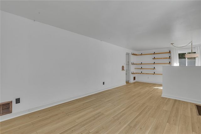 584 Chapel Rd, Center Twp, PA 15001