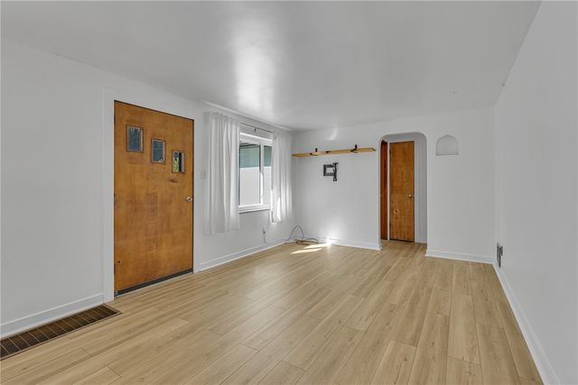 584 Chapel Rd, Center Twp, PA 15001