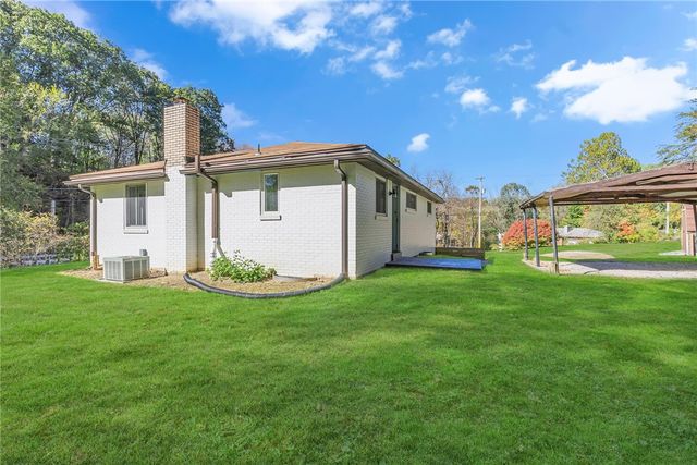 584 Chapel Rd, Center Twp, PA 15001