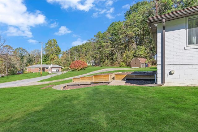 584 Chapel Rd, Center Twp, PA 15001