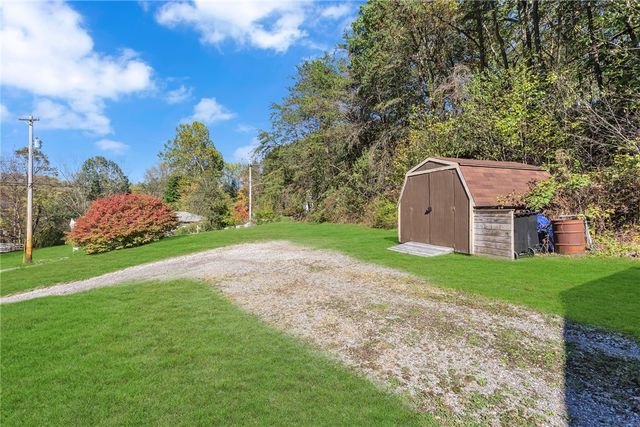 584 Chapel Rd, Center Twp, PA 15001