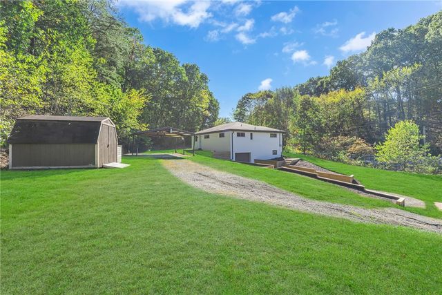 584 Chapel Rd, Center Twp, PA 15001