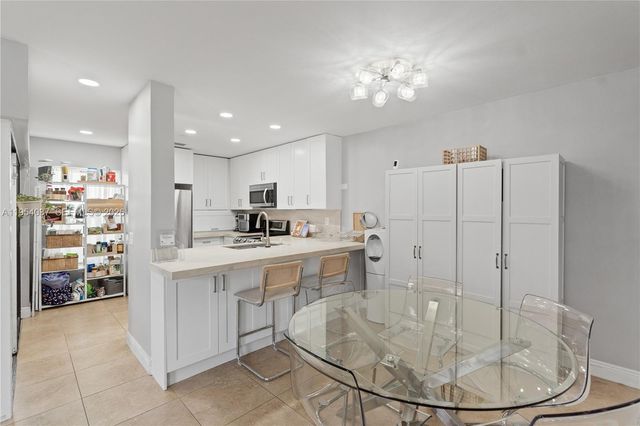 21200 Harbor Way 118-11, Aventura, FL 33180