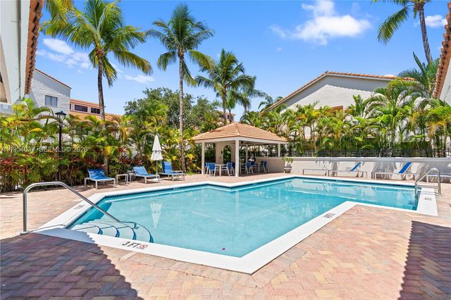 21200 Harbor Way 118-11, Aventura, FL 33180