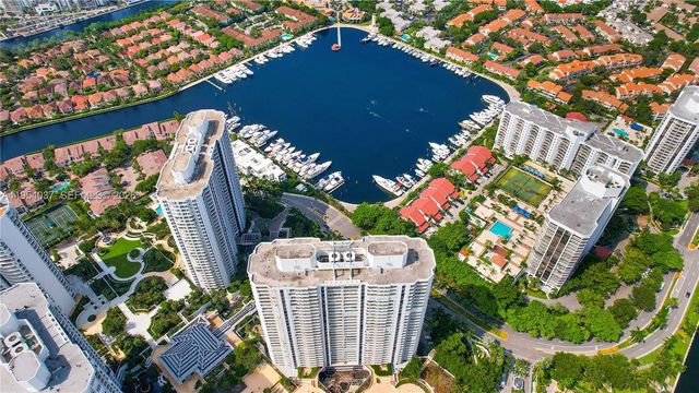 21200 Harbor Way 118-11, Aventura, FL 33180
