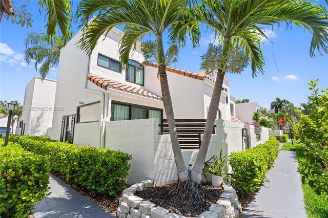 21200 Harbor Way 118-11, Aventura, FL 33180