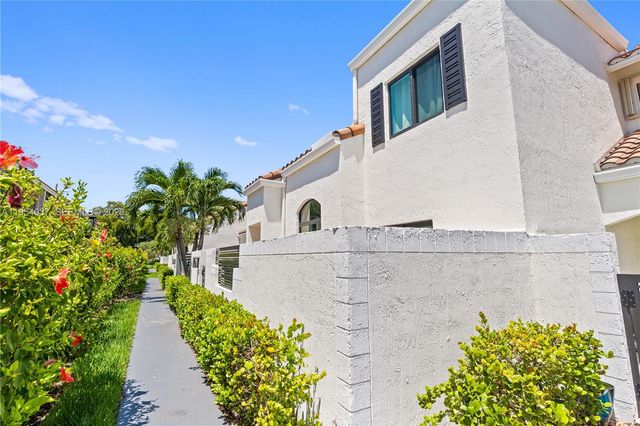 21200 Harbor Way 118-11, Aventura, FL 33180