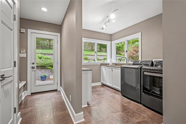 610 Davis Lane, Sewickley, PA 15143