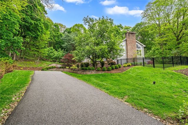 610 Davis Lane, Sewickley, PA 15143