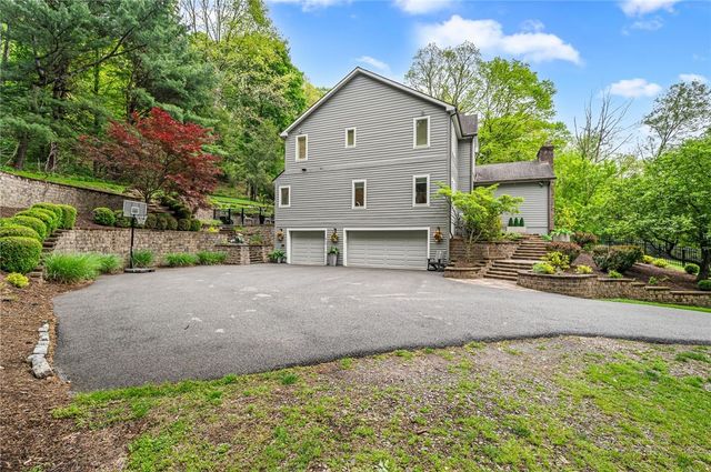 610 Davis Lane, Sewickley, PA 15143