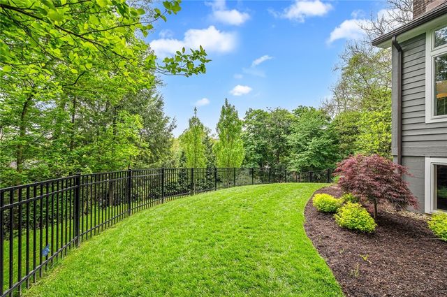 610 Davis Lane, Sewickley, PA 15143