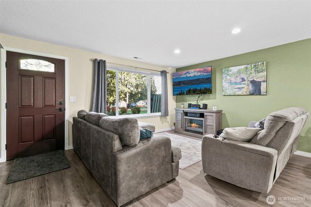 7219 193rd Avenue E, Bonney Lake, WA 98391